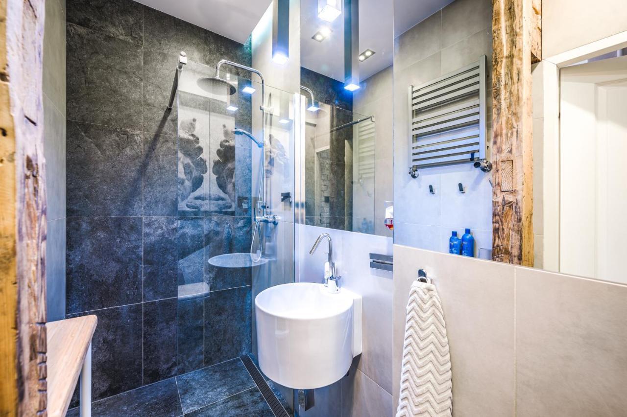 Apartament Przy Zurawiu กดัญสก์ ภายนอก รูปภาพ